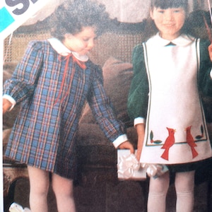 Simplicity 6606 Pattern Child&#39;s Dress and Apron UNCUT size 5 Vintage 70s
