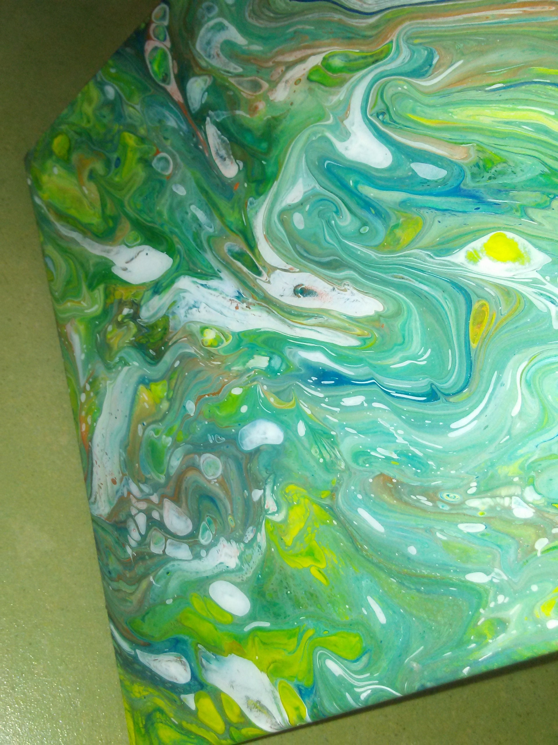 8×8 Poured acrylics on ceramic tile