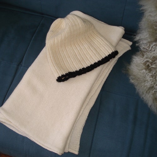 Cream white Hand shops knit 100% Merino wool scarf/hat 100 merino alpaca soft wool Women's 75