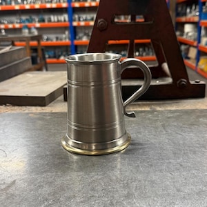 Antique finish brass  glass base 1 Pint Wentworth Pewter Tankard