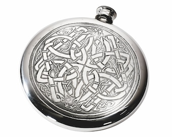 Celtic Circle Round Wentworth Pewter Sporran Flask, Spirit Flask, 4oz Capacity