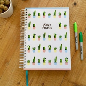 Wire bound teacher planner, various cactus on the front, A4 and A5 in size, personalisation of your choice, choice of colours for the wires and ribbon, plastic pocket at the back.
