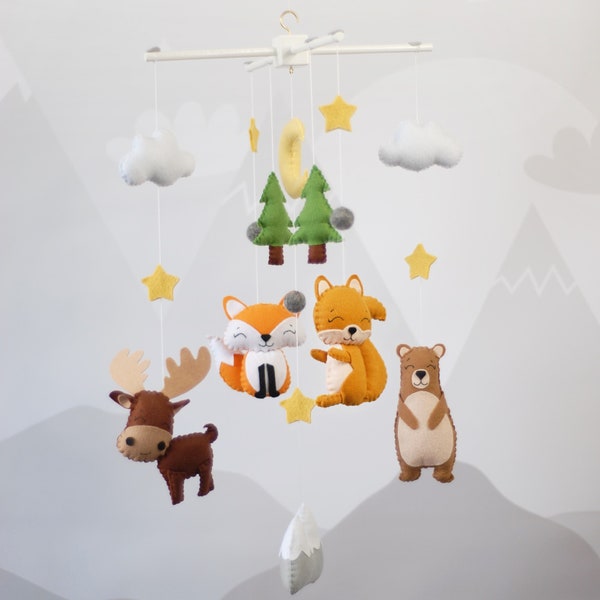 Woodland crib mobile, Felt wall hanging mobile, Forest baby mobile, Animal mobile, Boy mobile, Girl mobile, Ceiling mobile