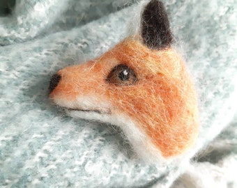 Felted fox brooch