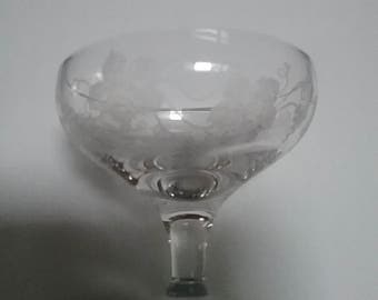 Grapevine pattern clear crystal low sherbet piece