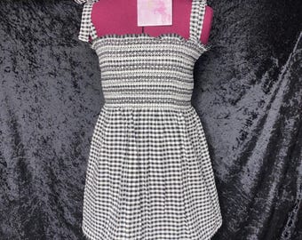 Girl’s Stretchy Adjustable black gingham Spring Dress