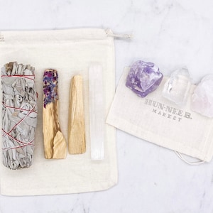 Spiritual Cleansing Kit // Smudge Stick // Palo Santo // Crystals // Gift Set