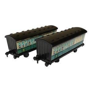 Vintage ERTL Thomas The Tank Engine & Friends The Old Coaches Black/Green Plastic 1987
