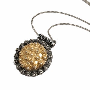 Vintage pendant necklace sterling silver, round pendant silver with gold center, circle vintage pendant, dotted geometric round pendant