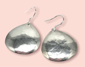 Sterling silver hammered drop dangle teardrop earrings, lightweight sterling silver vintage earrings hand hammered, vintage hammered jewelry