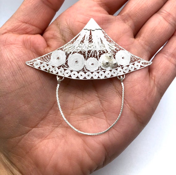 Vintage Chinese brooch, vintage Chinese pin, vinta