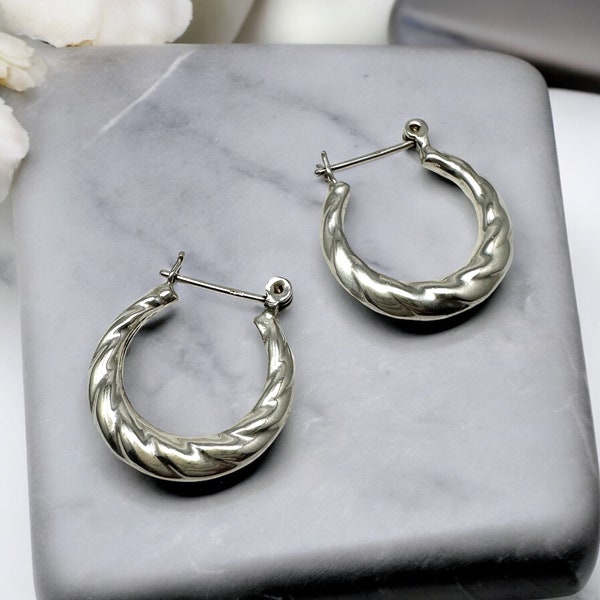 Vintage hoop earrings,  sterling silver small/medium size hoops carved shell design, 925