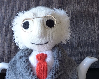Michael D Higgins teapot cosy/ Knitted teapot cosy/ Michael tea Higgins cosy/ Handmade teapot cozy