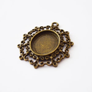 Pendant base tray bronze oval medallion necklace medal cabochon baroque