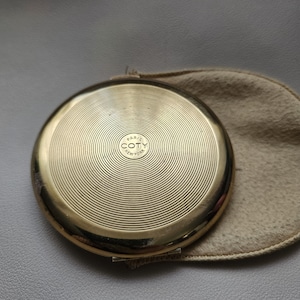 Vintage 1940s Air Spun Coty Powder De Beaute Powder Compact w/ Cover