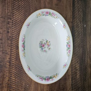 Avon Lenox S-300 9 inch Oval Vegetable Bowl