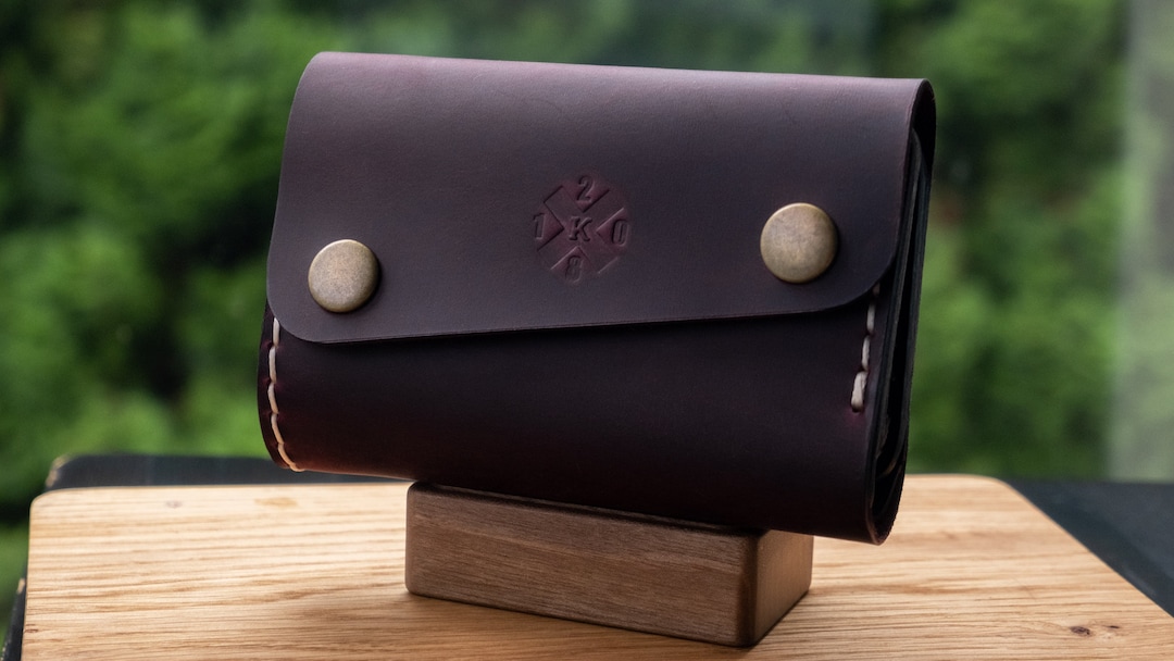 Iconic / Leather Top Wing Wallet