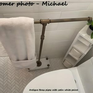 Industrial Style Bath Towel Rack: Freestanding Knotty Pine Stand
