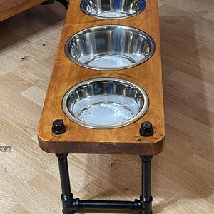 industrial style raised dog or cat  bowl stand | Tee style | raised dog bowl stand