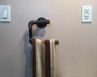 Pipe Hand Towel rack - industrial design - retro look - unique style - Toilet paper holder