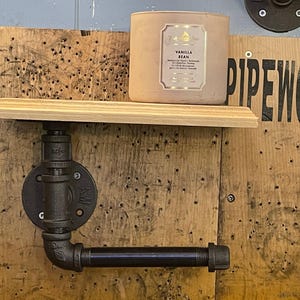Industrial look Toilet Paper Holder with Shelf - Toilet roll holder with shelf - retro toilet paper holder