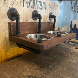 Industrial Floating Dog Bowl Feeder: Triple Top Mount