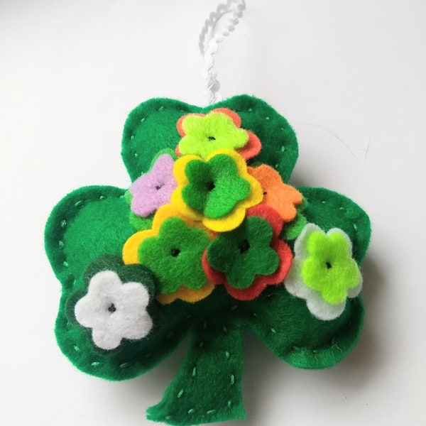 Irish Clover Christmas Ornament, felt Green Clover ornament,  Felt Clover St Patrick's day Ornament,