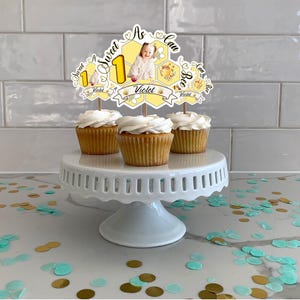 Bee First Birthday Custom Face cupcake topper/ Cupcake toppers/ First Birthday topper/ Birthday cupcake topper/ First Bee Day Birthday Decor