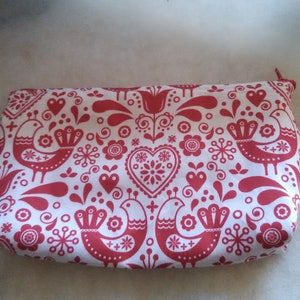 HUNGARIANA -pouch, cosmetic bag-LOVING BIRDS- Red - washable at 30 degrees, Valentine, Birthday, Bridal shower Gift