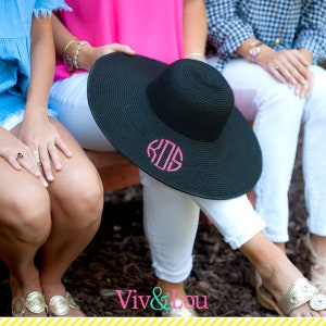 Set of 4 Monogrammed Floppy Beach Hats, Bride Bridesmaid Bachelorette Party Gift Straw, Black Navy White image 2