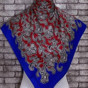 Versandkostenfrei Authentischer Versace Seidenschal (33"x34")V 5127