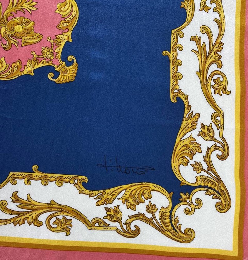 Free shipping Authentic Italian silk scarf 33x34 D5255