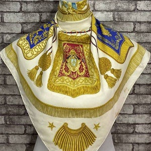 Darmowa dostawa Oryginalny szalik jedwabny Hermes „Poste et Cavalerie” (34”x35”) H7826