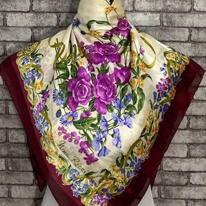 Free shipping Authentic Nina Ricci silk scarf (33"x34") n7662