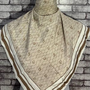 Gratis verzending Authentieke zijden sjaal (30 x 30 inch) C11461