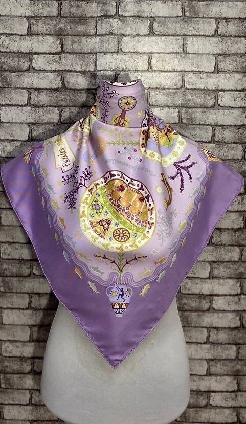 escale monogram shawl