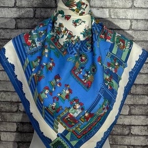 Free DHL express Authentic Hermes “Astres et Soleils”   silk scarf (33”x34”) C10111