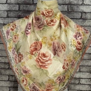 Free shipping Authentic Luciano Soprani silk scarf (33”x34”) C10012