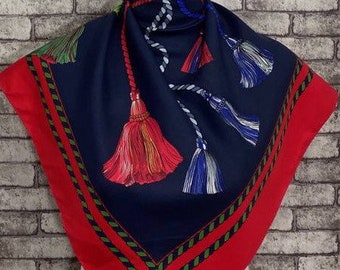Free  Shipping Authentic Roberto Di Camerino silk scarf (34”x33”)R6158