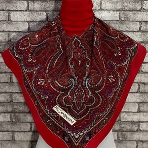 Darmowa dostawa Oryginalny szalik jedwabny YvesSaintLaurent (33”x34”) Y7928