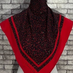 Free shipping Authentic Christian  Dior silk scarf (33”x34”) C9713