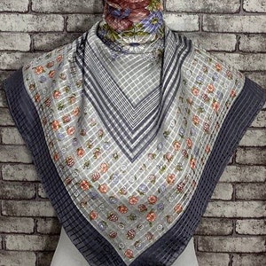 Livraison gratuite Foulard en soie Richel authentique (33 "x 34") R7470