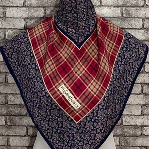 Darmowa dostawa Oryginalny szalik jedwabny YvesSaintLaurent (30,5”x29,5”) Y7316