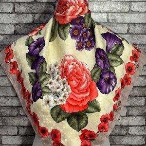 Free shipping Authentic Erre   silk scarf (33”x34”) C10333