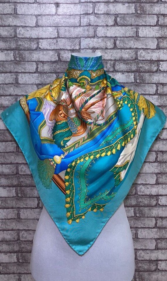 authentic gucci silk scarf