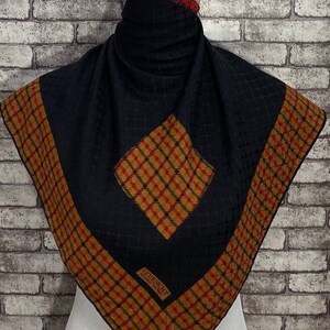 Darmowa wysyłka Oryginalny jedwabny szal Givenchy (33"x34")G7759