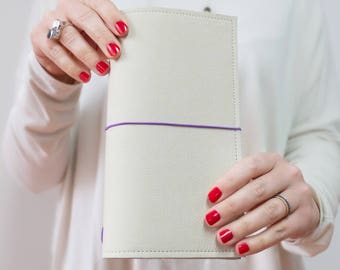 Nubuck Lilium WhiteTraveler's Notebook / Regular Standard size Planner made with genuine Italian leather