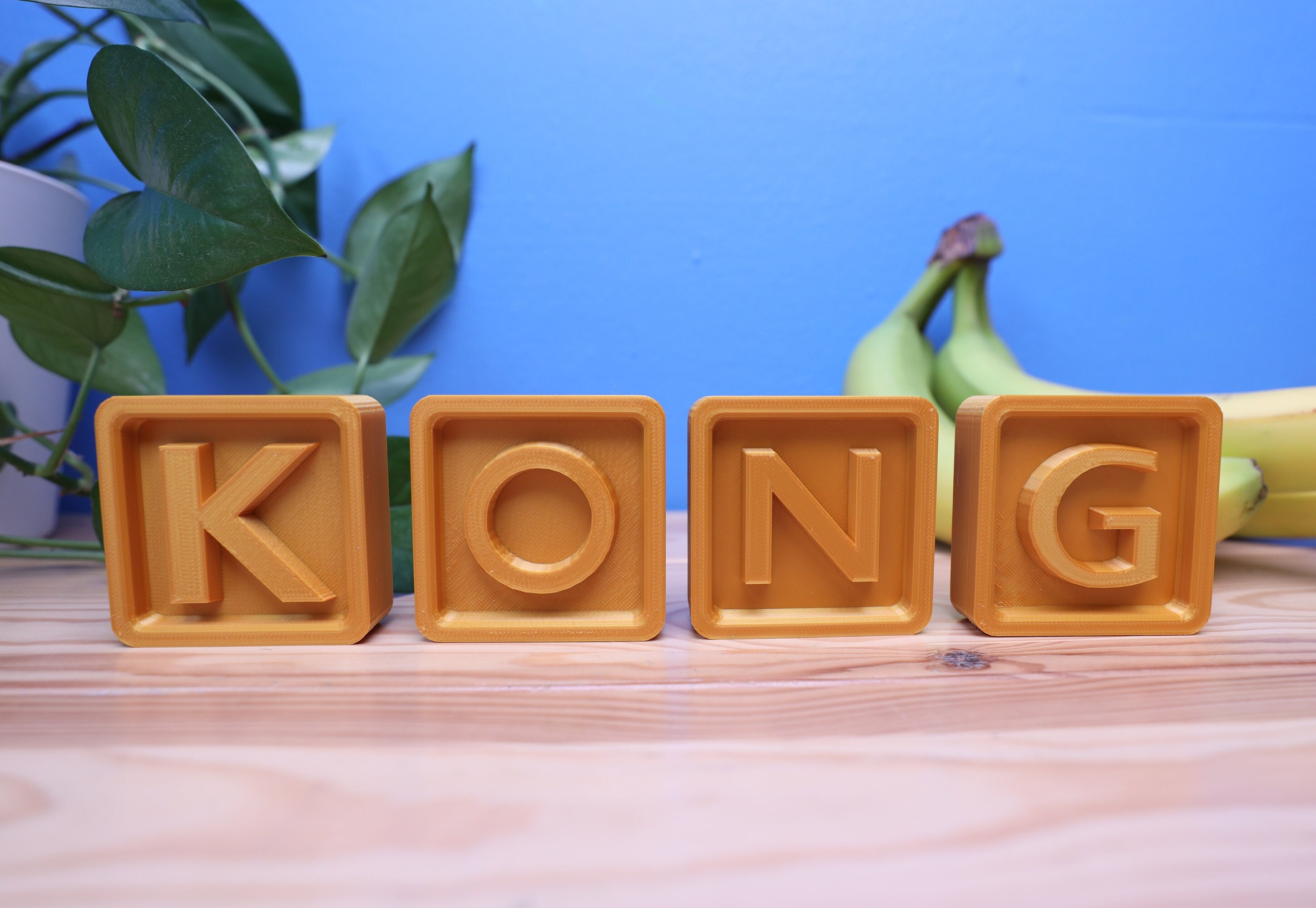 ドンキーコング カントリー 金色の「KONG」文字 - 3D プリントされたディスプレイ ピース - Etsy 日本