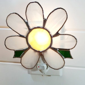 Daisy night light, birth gift, children's room decorations, children's party gift, shower gift