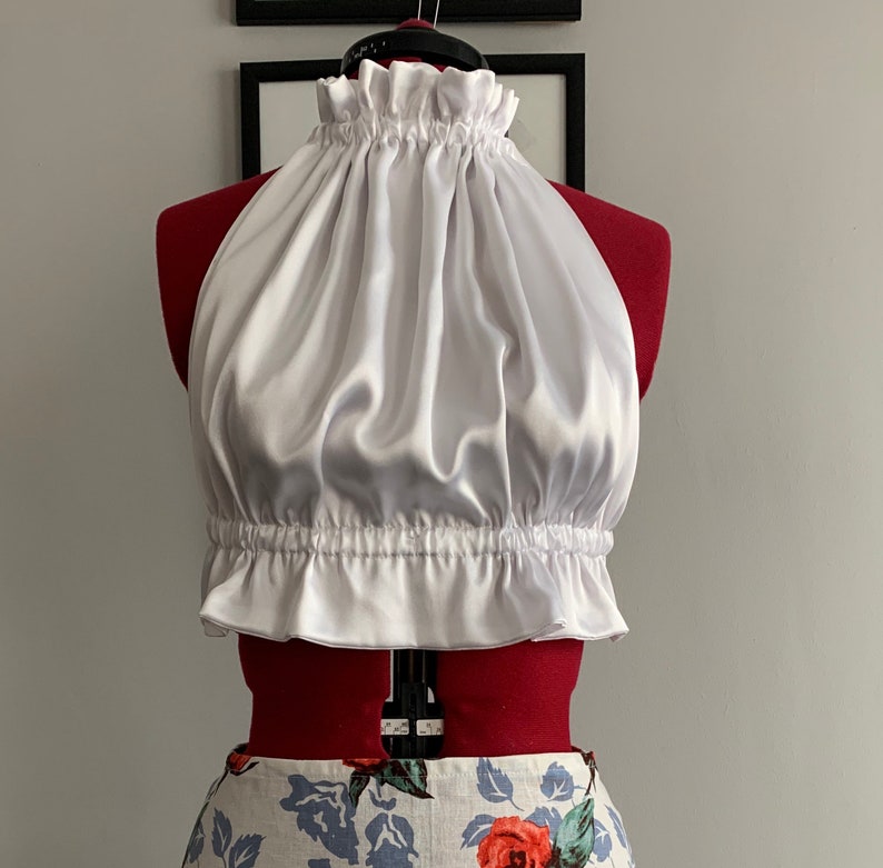 Crop top backless with ruffle made of silky satin White